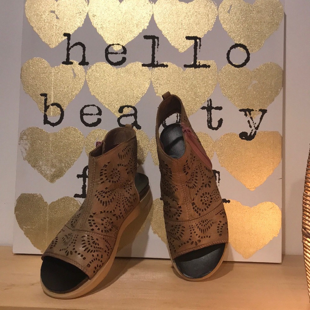 Open Toe Leather Cut-Out Booties